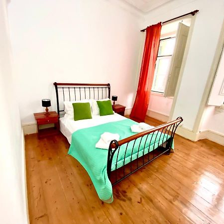 Artdeco Chiado 4 - Large Comfortable Double Room With Shared Bathroom Lissabon Exterior foto