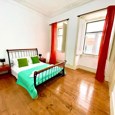 Artdeco Chiado 4 - Large Comfortable Double Room With Shared Bathroom Lissabon Exterior foto