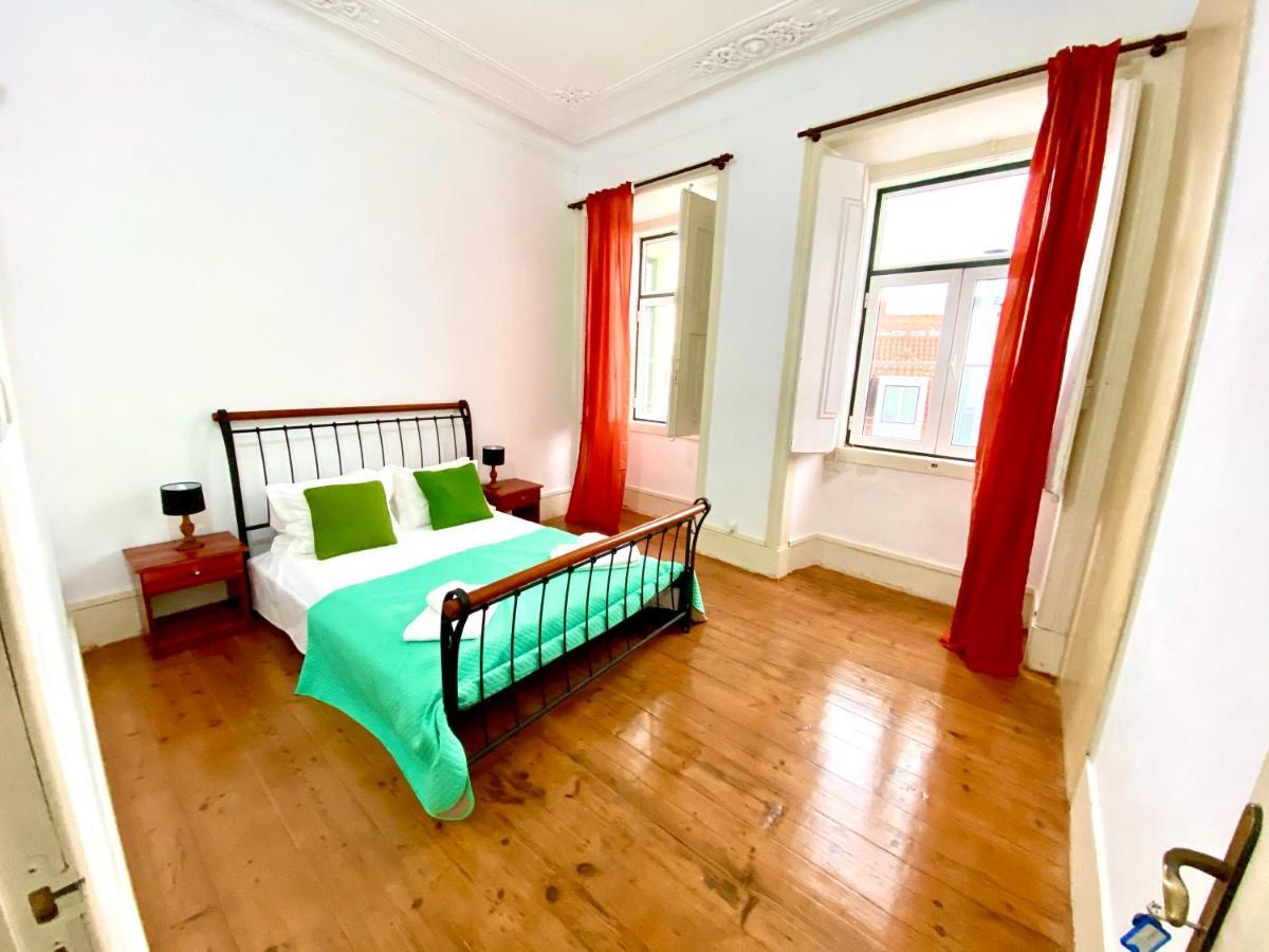 Artdeco Chiado 4 - Large Comfortable Double Room With Shared Bathroom Lissabon Exterior foto